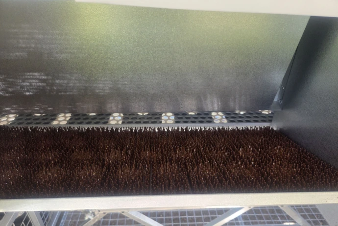 Roll Away Nesting Box featuring easy to clean nesting mats