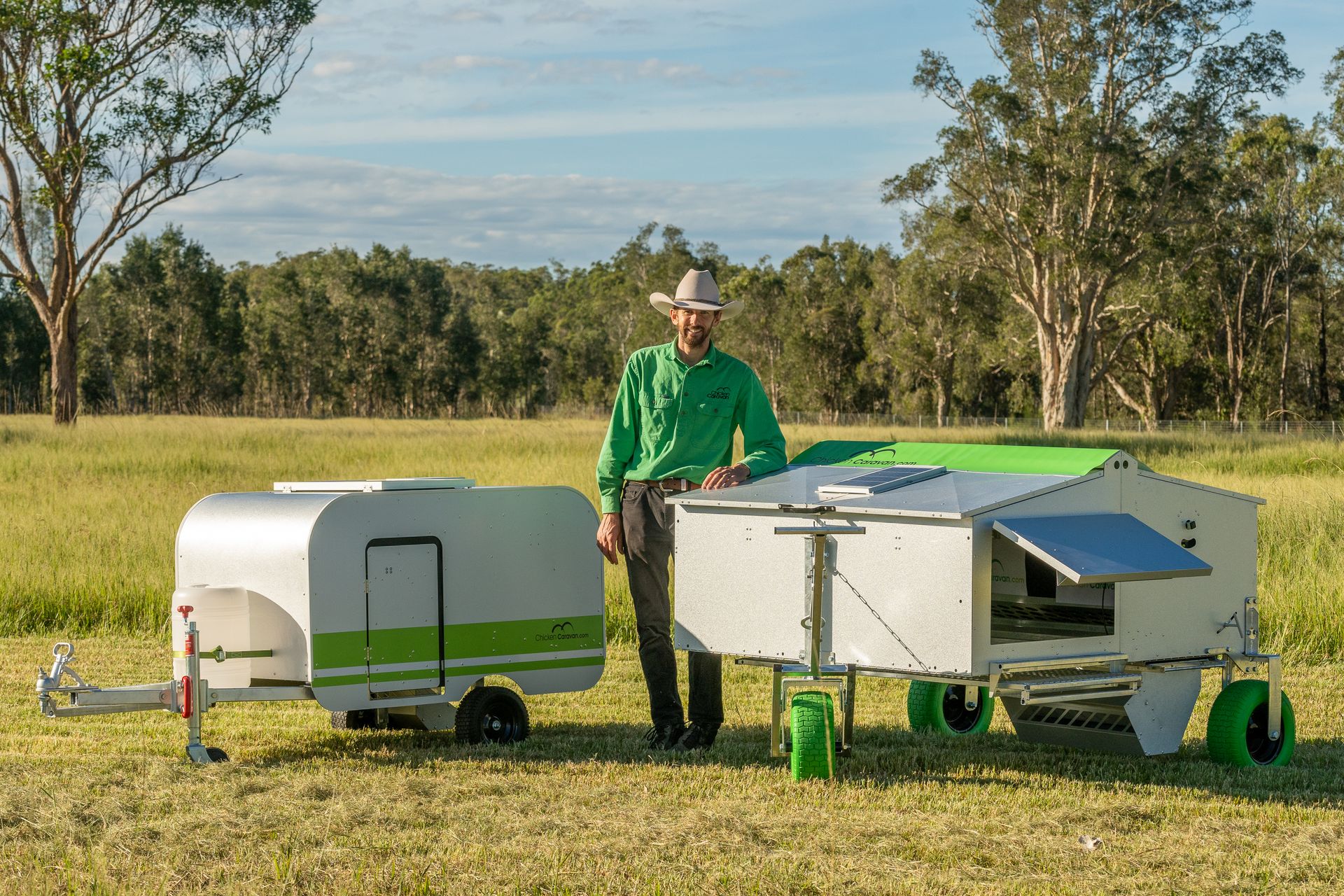 Daniel with the Chicken Caravan 10 and 30 Daniel with the Chicken Caravan 10 and Chicken Caravan 30